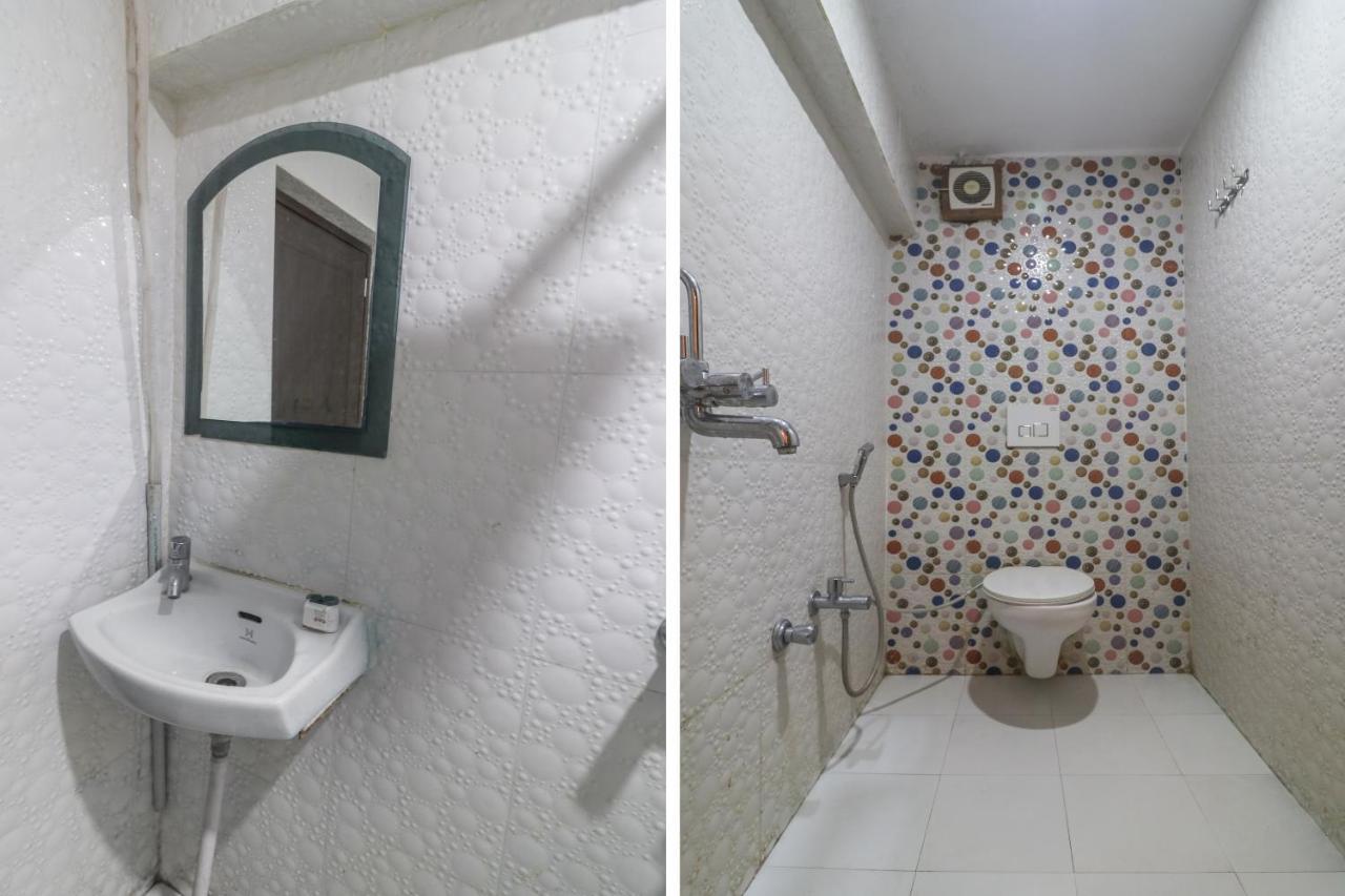 Oyo 60651 Hotel Arya فاراناسي المظهر الخارجي الصورة